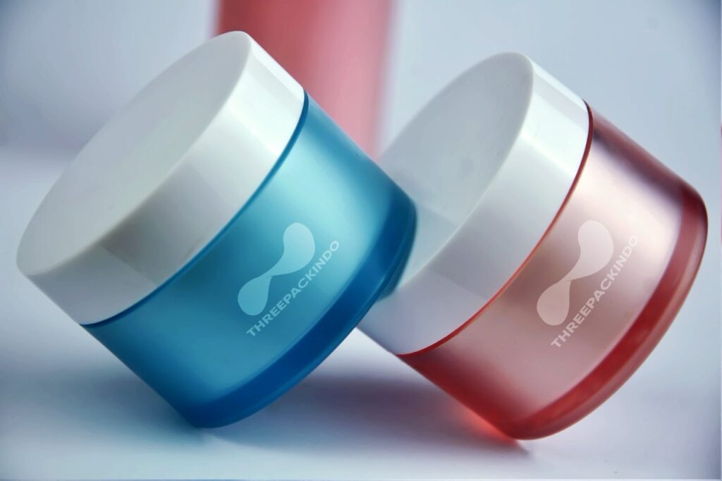 84762383 cosmetic jar mockup large